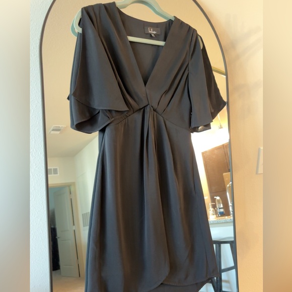 Lulus Dresses & Skirts - Lulus Flutter Sleeve Mini Dress